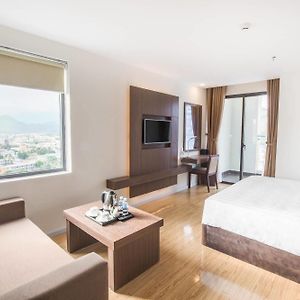Deluxe Double Room City View Balcony
